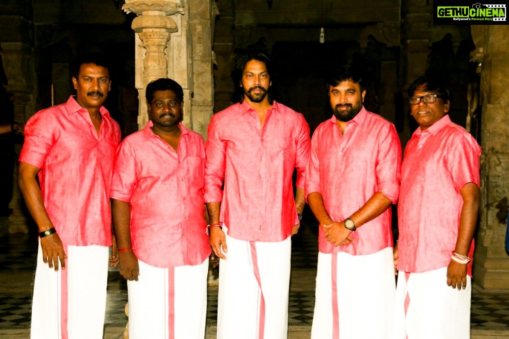 Kombu Vacha Singamda Movie Pooja HD Gallery Sasikumar Madonna