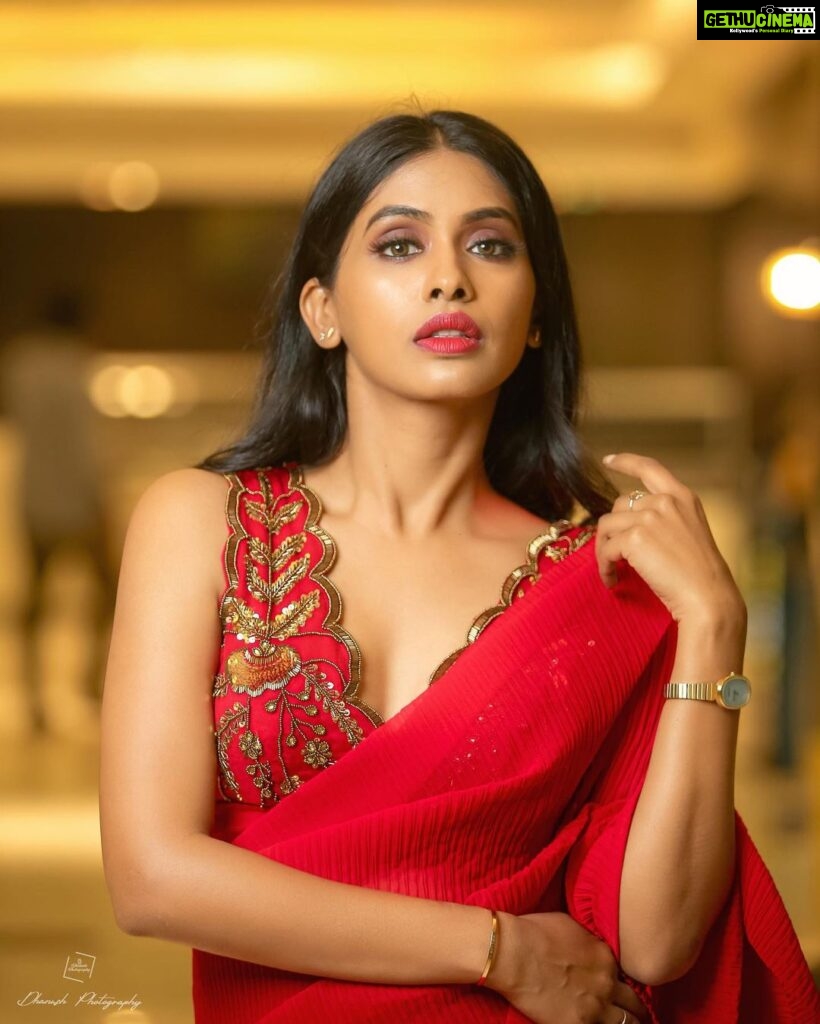 Actress Anjali Patil Hd Photos And Wallpapers March Gethu Cinema