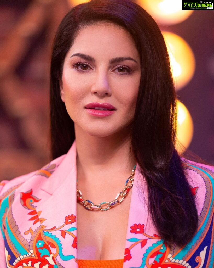 Actress Sunny Leone Hd Photos And Wallpapers May Gethu Cinema