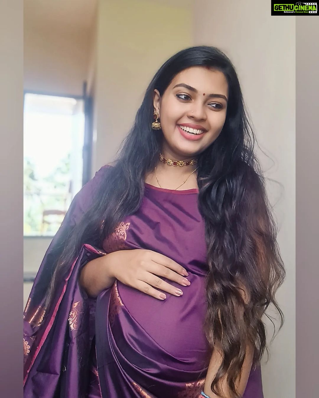 Mridula Vijay Instagram Soon To Be Mom Wearing Inovative Yarns