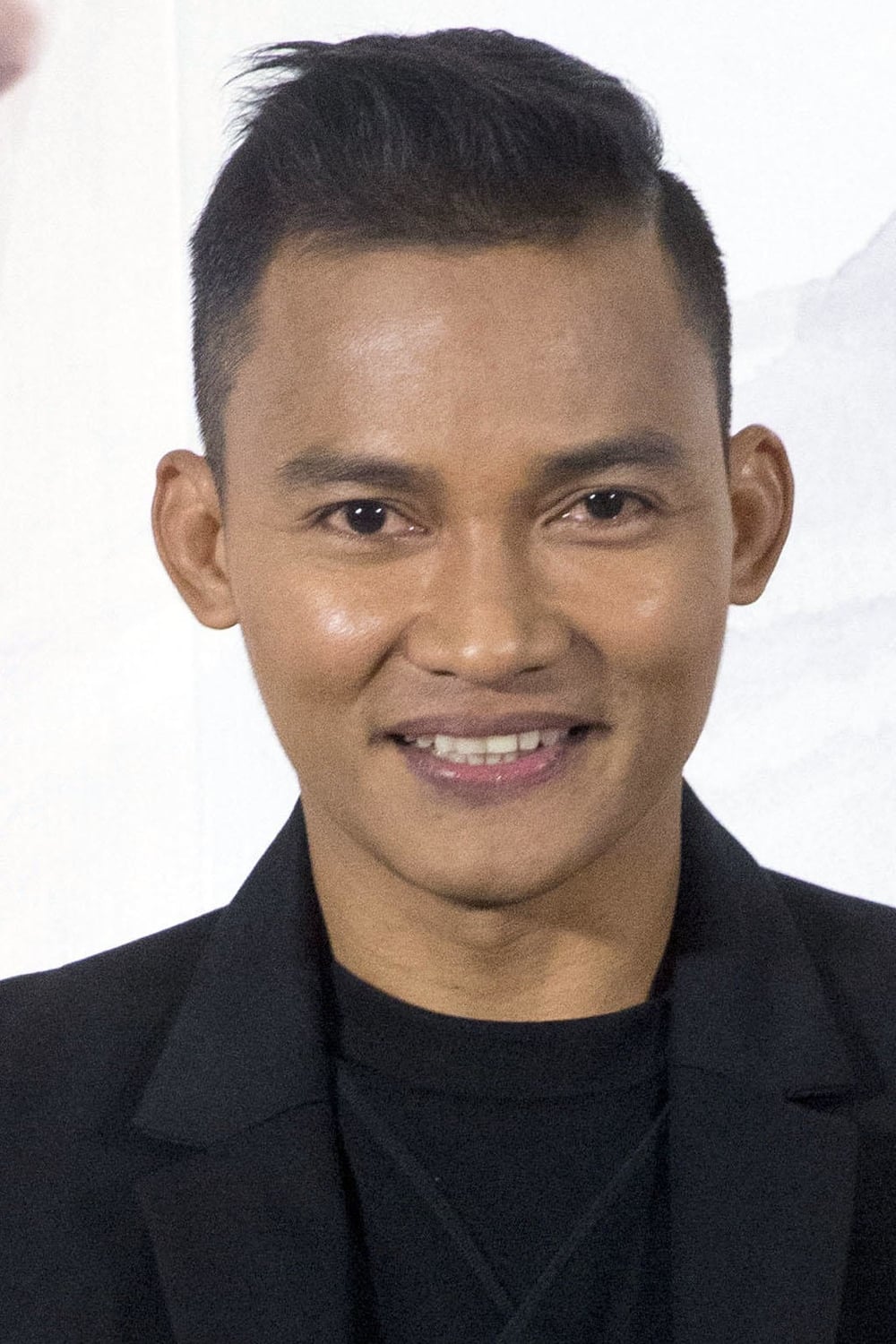 Tony Jaa Wiki, Biography, Age, Gallery, Spouse and more