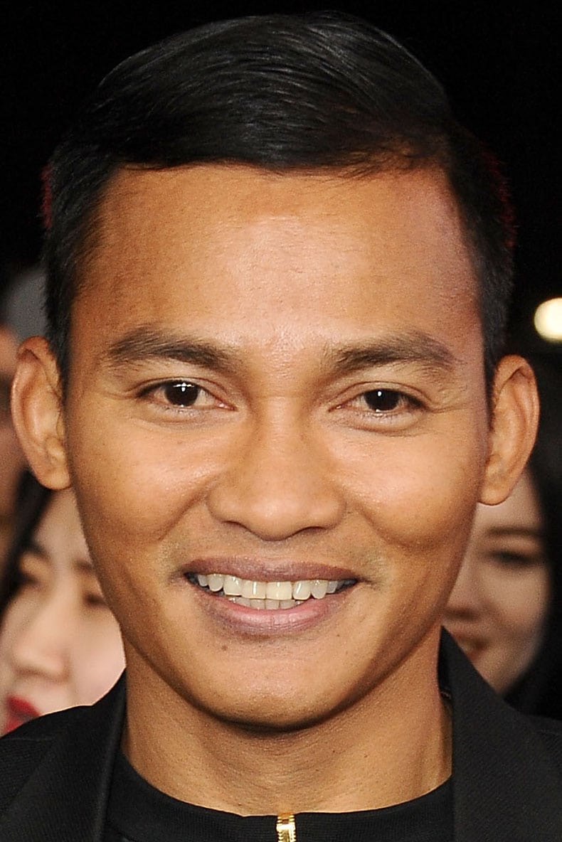 Tony Jaa Wiki, Biography, Age, Gallery, Spouse and more