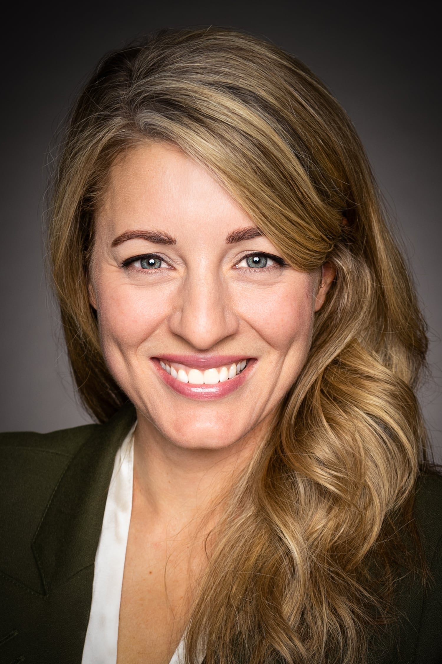 Mélanie Joly Wiki, Biography, Age, Gallery, Spouse and more