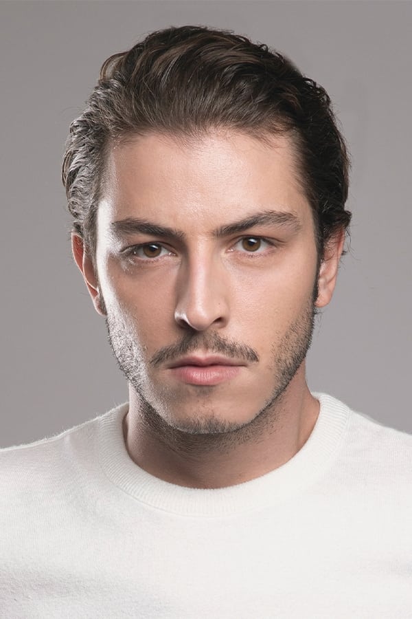 Boran Kuzum Wiki, Biography, Age, Gallery, Spouse and more