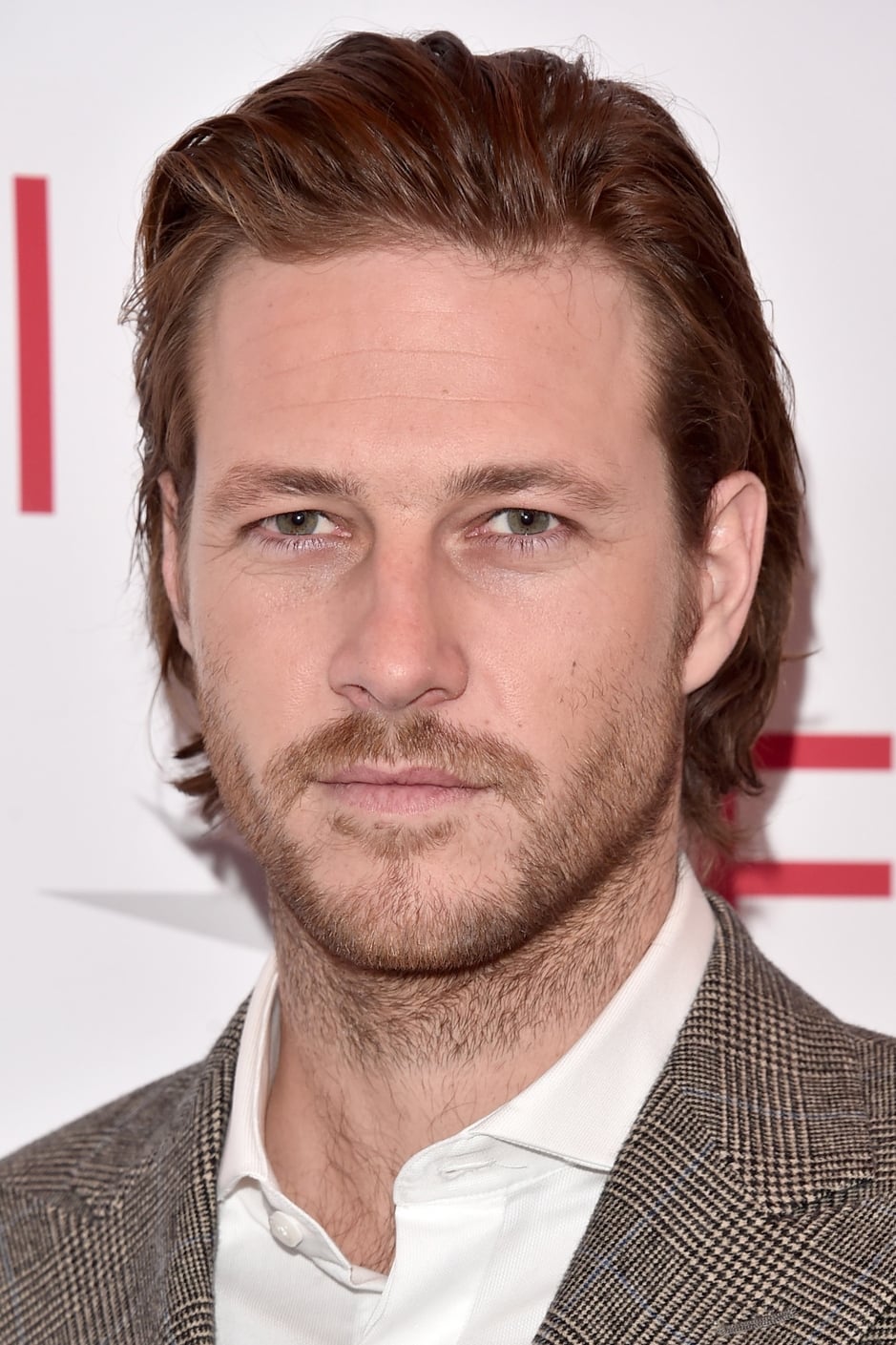 Luke Bracey Wiki, Biography, Age, Gallery, Spouse and more