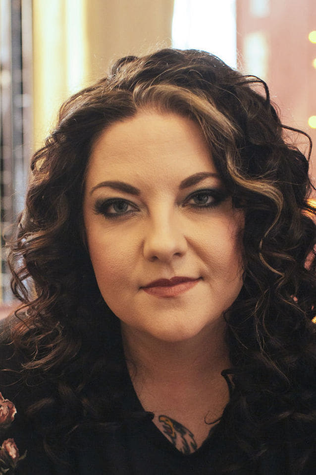 Ashley Mcbryde Wiki Biography Age Gallery Spouse And More