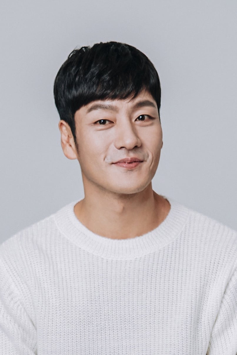 Park Hae-soo Wiki, Biography, Age, Gallery, Spouse and more