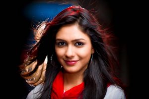 Actress Mrunal Thakur Gallery