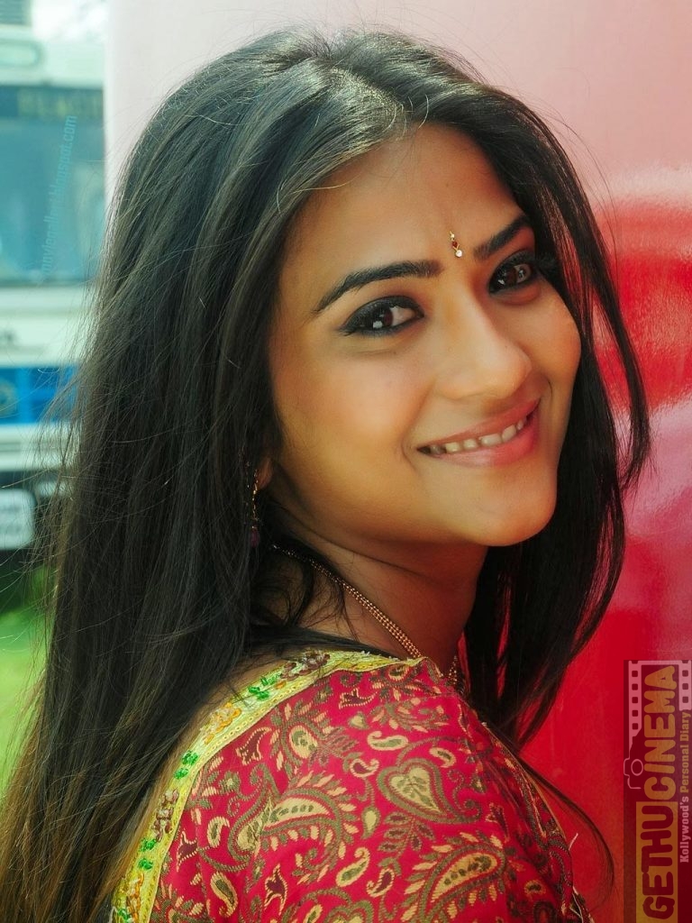 Actress Adhithi Sharma Gallery - Gethu Cinema