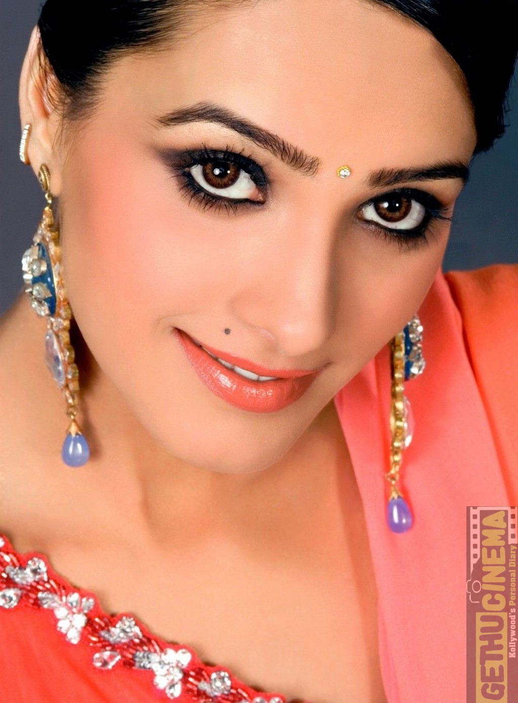 Actress Anita Hassanandani Cute Gallery Gethu Cinema 2782