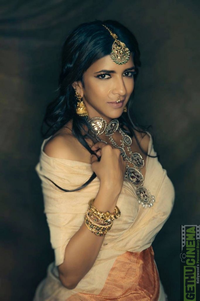 Actress Lakshmi Manchu Latest Photos - Gethu Cinema