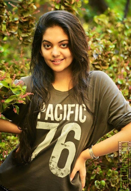 Ahaana Krishna (14) - Gethu Cinema