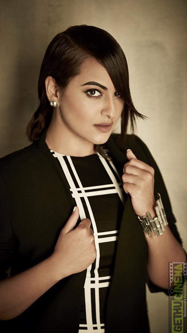 Sonakshi Sinha (4) - Gethu Cinema