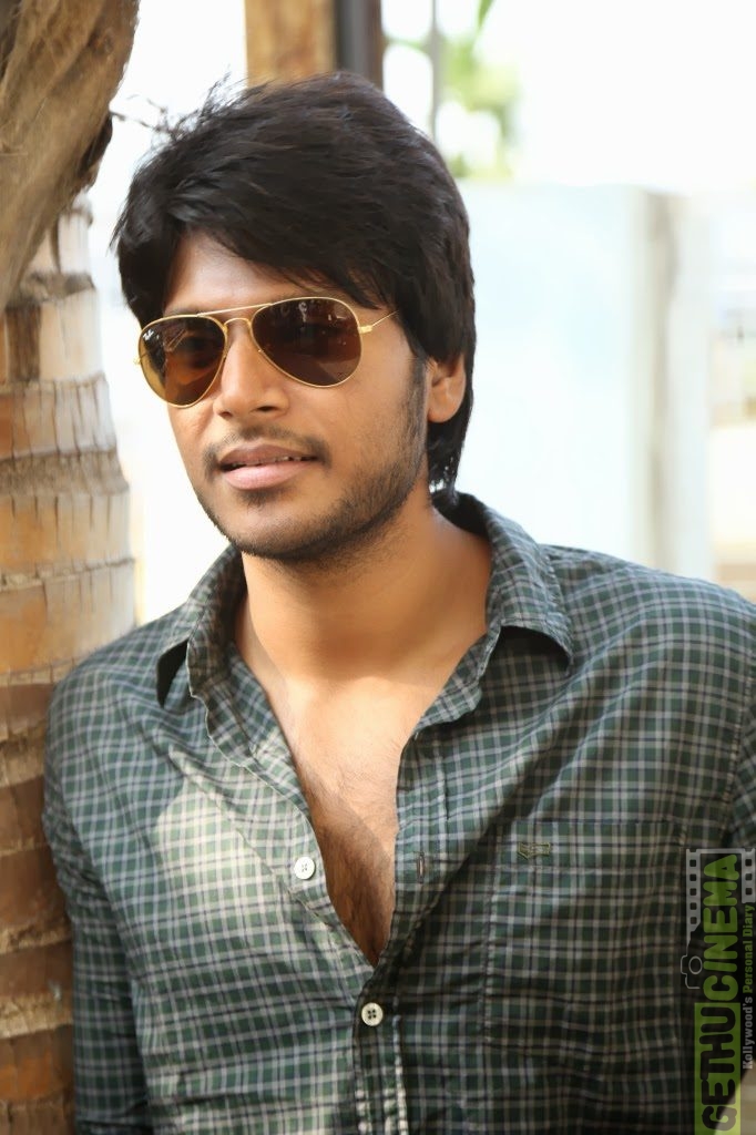 Actor Sundeep Kishan Gallery - Gethu Cinema