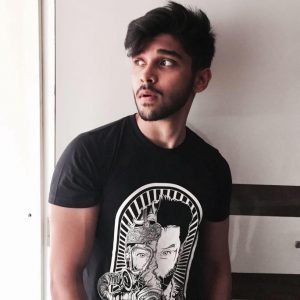 Vikram’s Son Enter in Kollywood With Famous Telugu Remake !