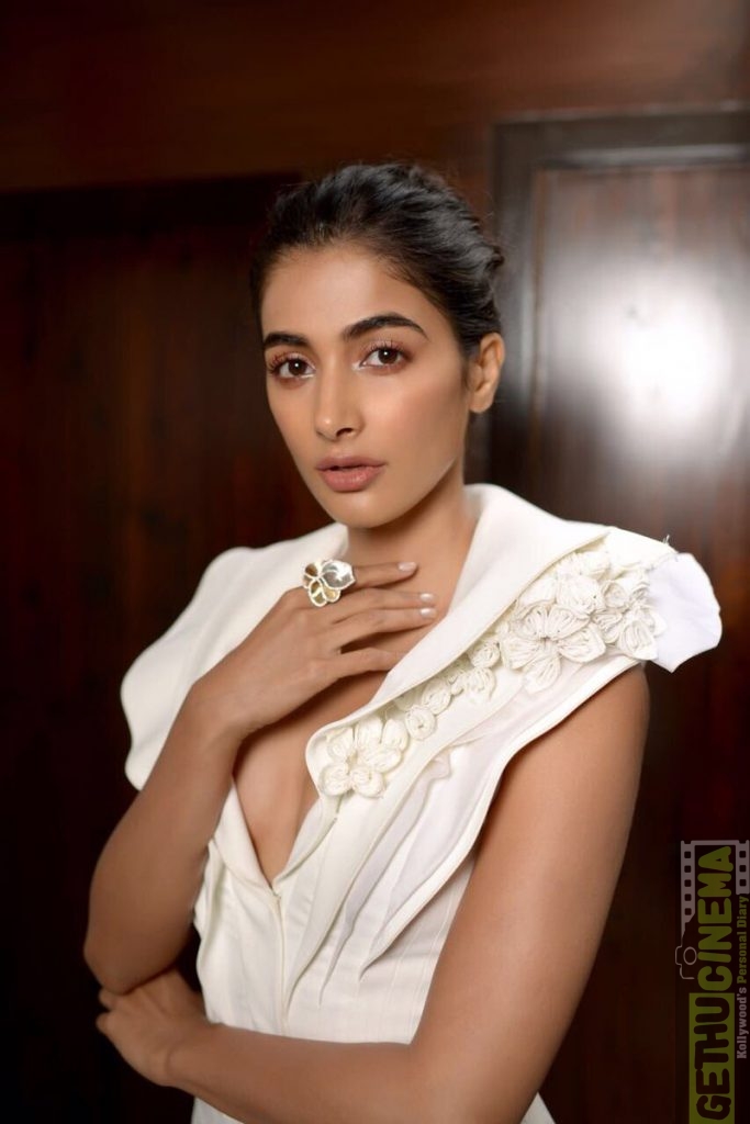 Actress Pooja Hegde 2017 Recent Photos | Gethu Cinema