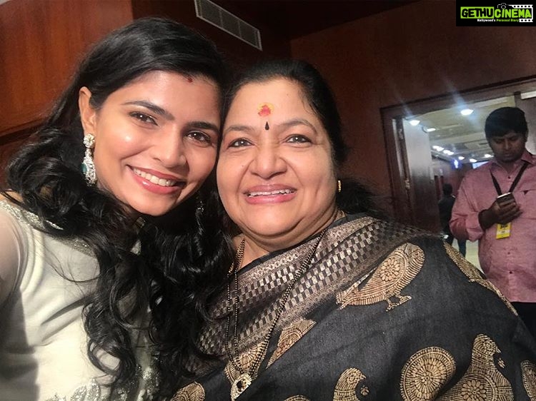 Singer Chinmayi Latest HD Gallery | Friends & Family Picture - Gethu Cinema