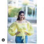 Surbhi, Voter Actress, yellow dress, blue jean