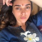 Aditi Rao Hydari Instagram – Blessings that make every day beautiful… Its always the little things, the thought and the love… This adorable lady cleaning outside my cottage came and gave me her blessings and gave me these flowers she found fallen near the Champa tree… PRICELESS ❤️ #Blessed #Flowers #Madurai #shootlife #shootdiaries #setlife #peopleofindia 🎥 😇❤️🙏🏻 Taj – The Gateway Hotel, Madurai