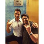 Akshay Kumar Instagram - And a mix it was - Jolly 1 with Jolly 2 😜Thank you so much Arshad for all your support for #JollyLLB2.So glad you made it to the screening 😁