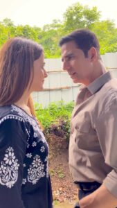 Akshay Kumar Instagram - Kicking off the #Filhaal2Reels contest…here’s my fun entry with @bhumipednekar and @nupursanon. Now looking forward to yours. 
Remember to keep them innovative