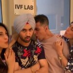 Akshay Kumar Instagram - Practicing the sound of #GoodNews arriving until then it’s a wrap 😜 Due date 6th September, 2019! #KareenaKapoorKhan @diljitdosanjh @kiaraaliaadvani @karanjohar @apoorva1972 @raj_a_mehta @dharmamovies #CapeOfGoodFilms