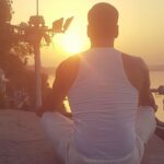Akshay Kumar Instagram - Only 18% women in India use sanitary pads...a new dawn brings new hope, change is near and it's almost here 🤞🏻PADMAN IN 2 DAYS ‪@PadManTheFilm @sonamkapoor @radhikaofficial @twinklerkhanna @sonypicturesin @kriarj #RBalki #9Feb2018