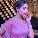 Anita Hassanandani Instagram - #nachbaliye9 Thank you @jerrydsouza6486 for always making me look pretty. 🌷