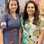 Antara Biswas Instagram - Met this “Cutie” today. Great catching up with you always. Love your energy and your vibe! ❤️❤️❤️... #wonderful #girl #loveyou #positivevibes Somewhere in the Universe