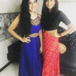 Dhanya Balakrishna Instagram - DIVYA and MEERA wearing @studio149 @swathi_purushothaman to Ramachandra Medical College culturals #asimsufferingfromkadhal #designerlove .. @sanchana.natarajan