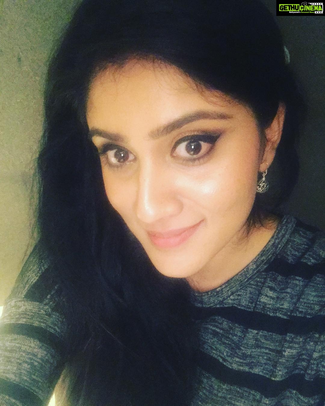 Actress Dhanya Balakrishna Instagram Photos and Posts - October 2017 ...