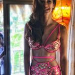 Disha Patani Instagram - god bless all🙏🏻 #throwback#behindtbescene @cosmoindia