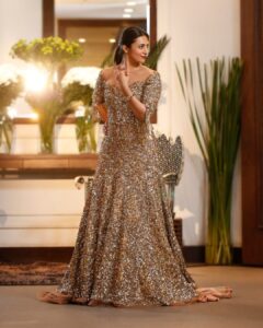 Divyanka Tripathi Instagram - Divas can't be created, they can only be discovered... as they lie within us all perpetually waiting to be uncovered! Manish Malhotra