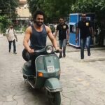 Jackky Bhagnani Instagram - Buland Bharat ki buland tasveer... Humara Bajaj 🎼 🛵 #TheyDontMakeEmLikeThisAnymore #Nostalgia #FlashbackFriday #AhmedabadAdventures Ahmedabad, India