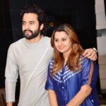 Jackky Bhagnani Instagram - She's been my guiding force since we were little. And it makes my heart swell with pride as I watch my sister, @deepshikhadeshmukh take on her multiple roles with grace and panache! Sharing the link of a blog she's written about the challenges of being 'supermommy'! Check it out! Link is in the bio as well..! http://blogs.femina.in/parenting/mommy-dearest/