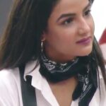 Jasmin Bhasin Instagram - Double tap if you love Jasmin’s oh so chic neckerchief too 🖤 #TeamJasmin #JBinBB14 Shirt - @tanv.seth Scraf - @courtlylove_official Styled by - @ankiitaapatel Asst by - @nehasarkar04 Watch the #BB14 episodes on @colorstv every day and before TV on @vootselect 📺 #BB14 #JBinBB #AbScenePaltega #BiggBoss14 #BiggBoss #BiggBoss2020 #Colors #JasminBhasin #BBlikeABoss @beingsalmankhan