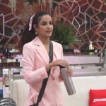 Jasmin Bhasin Instagram - Who else is crushing on Jasmin’s pretty & fierce pink shorts suit?! 🤩💖 #TeamJasmin #JBinBB14 Outfit - @savlamba Earrings - @taki_byhp Scraf - @courtlylove_official Styled by - @ankiitaapatel Asst by - @nehasarkar04 Watch the #BB14 episodes on @colorstv every day and before TV on @vootselect 📺 #BB14 #JBinBB #AbScenePaltega #BiggBoss14 #BiggBoss #BiggBoss2020 #Colors #JasminBhasin #BBlikeABoss @beingsalmankhan