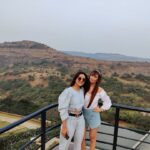 Jasmin Bhasin Instagram - Need these days back and more of such trips @himanisharma ♥️