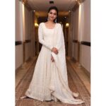 Keerthy Suresh Instagram - For the dinner meet, post the National Awards. Custom made Outfit by - @apekshathelabel Jewellery - @amrapalijewels  M&H - @moovendhar_makeup @hairbyrajabali Photography - @neil_chakraborty Styling - @shravyavarma #styledbyshravyavarma