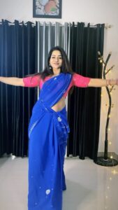 Leesha Instagram - Why not in saree ?? 🤪🙈
#reeltime #reels #reelitfeelit #reelkarofeelkaro #leesha #fyp #viral #trendingreels #viralpost #leeshaeclairs #tamilactress #saree #sareelove