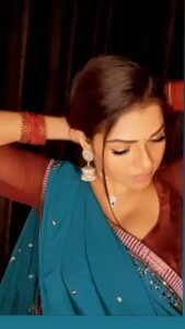 Leesha Instagram - Nooooo😏🙅🏼‍♀️being single is a bliss 🙏 
#reelitfeelit #reelkarofeelkaro #reels #instareels #fyp #viralreels #trendingreels #saree #love #actress