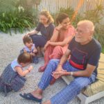 Lisa Ray Instagram - You CAN sit with us. We’re friendly that way. Sundowner @olivegoa with baba, my mum-in-law and #Souffle Three generations, one perfect sunset 🌅