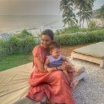 Lisa Ray Instagram - Goa daze. Sundowner with Sufi and Soleil @olivegoa Wearing @chola_the_label Olive Goa