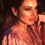 Lisa Ray Instagram - Ever met a Sheela you don’t like? Me neither. #99Songs streaming now on Netflix. MU : @natasha.moor @arrahman @vishweshk @officialjiostudios @ym_movies @idealentinc