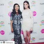 Lisa Ray Instagram - #Repost @navbajwa_ with @repostapp. ・・・ 🎀Pink carpet w/ @lisaraniray