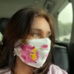 Lisa Ray Instagram – Cute mask alert. Thank you @picchika for this hand painted floral wonder. Brightens up this rainy day in #Singapore. A reminder not to complain that rain follows sun, follows rain. 
Can’t wait to slip into the gorgeous sari you sent this weekend.
#wearadamnmask