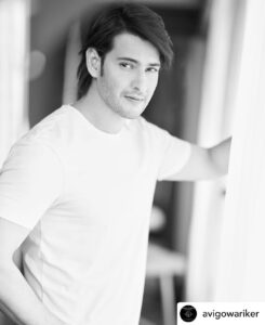Mahesh Babu Instagram - Hard to pick a favourite one when it's @avigowariker but here you go! #PostPackUpShot

#Repost • @avigowariker #PostPackUpShot !! @urstrulymahesh at his Raw & Basic best!!
#SuperStarForAReason #BrandShoot
@namratashirodkar 
.
#MaheshBabu #shootmodeon #blacknwhite