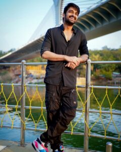 Naga Shaurya Instagram - All that I am after is a life full of laughter😉
Happy Sunday🤗