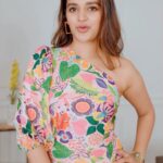 Nidhhi Agerwal Instagram – Love Fashion? 

Check out the latest trends with me NOW 

Want to grab some of my favorite pieces? 

Own it NOW! 
Get this & more on Roposo- India’s 1st Entertainment & Live Streaming Commerce platform. 
Download the Roposo app NOW! 

#ShopNOW #LiveNOW #Roposo #NidhhiAgerwal