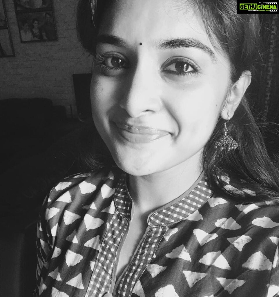 Nivetha Thomas Instagram - A smile, can open a world! - Gethu Cinema